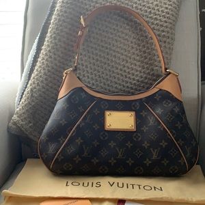 Louis Vuitton purse